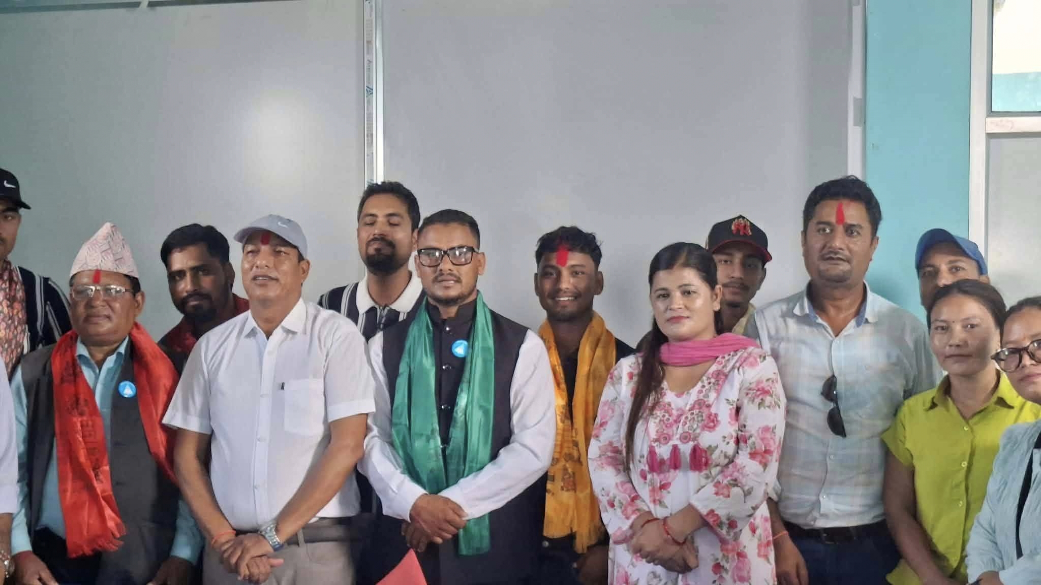 सिम्तामा खिमराज सोनीसहित विभिन्न व्यक्तित्व राष्ट्रिय स्वतन्त्र पार्टीमा प्रवेश